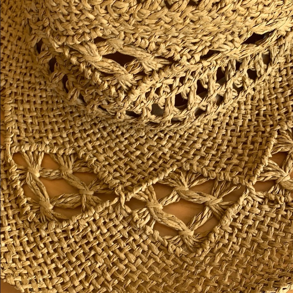 Straw hat - Picture 4 of 4